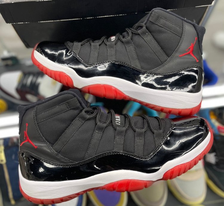 Air Jordan 11 Retro Playoffs Bred