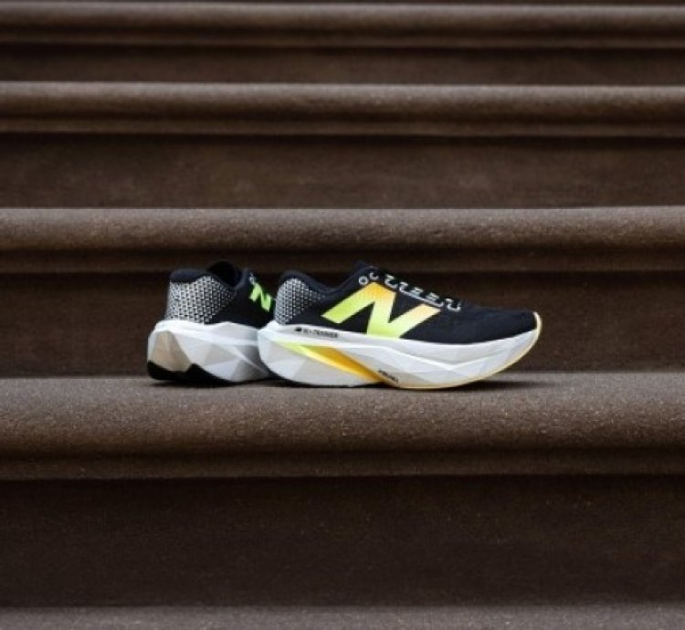 Ne W Balance Supercomp Trainer V3 Running Shoes