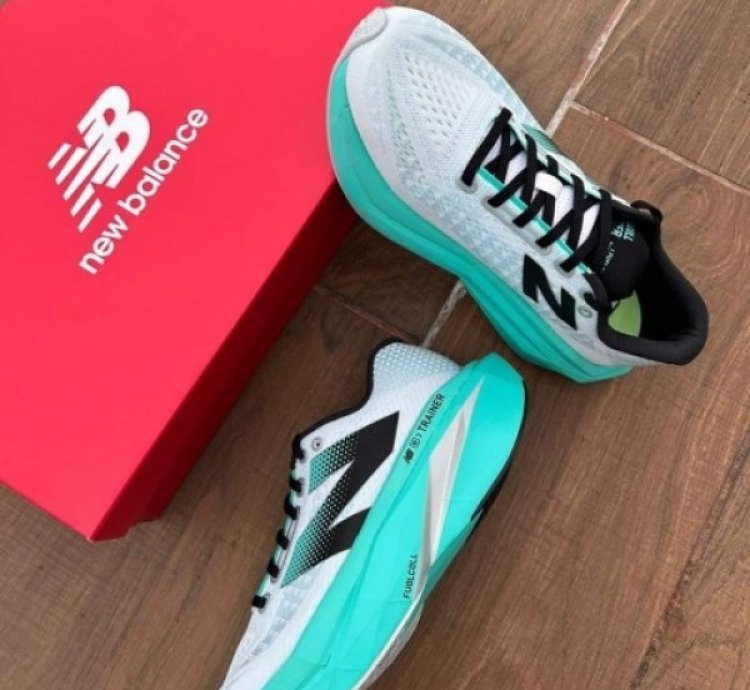 Ne W Balance Supercomp Trainer V3 Running Shoes