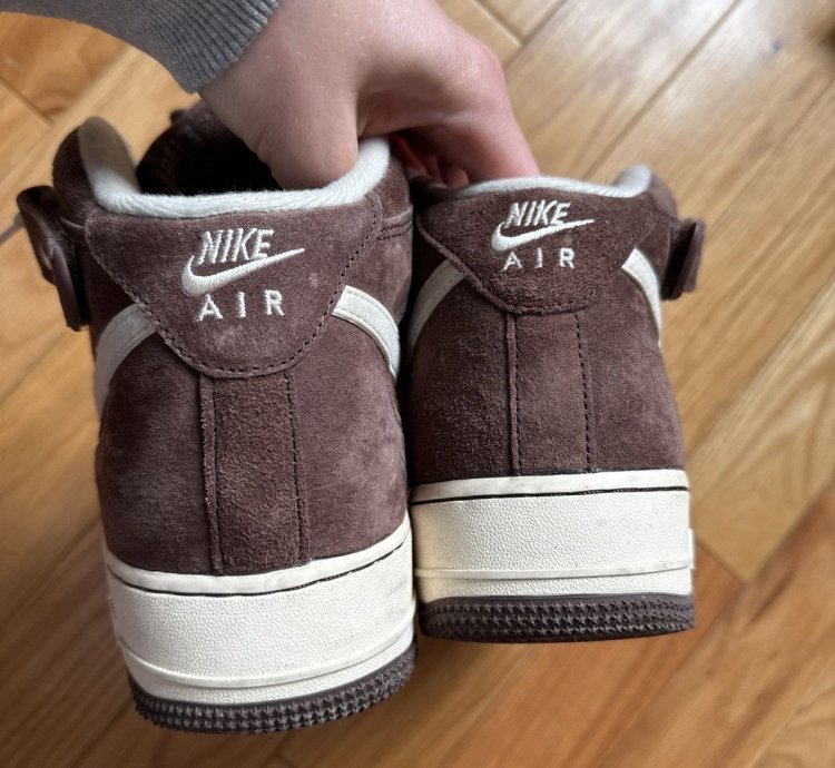 Suede Nike Air Force 1 Highs