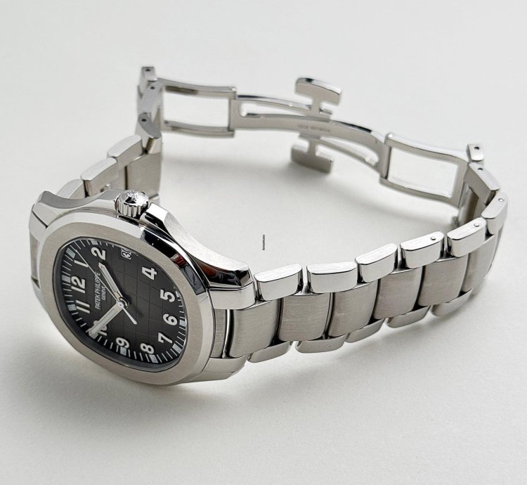 Patek Philippe Aquanaut 5167 1a-001 Selfwinding Stainless Steel Black Dial 2024
