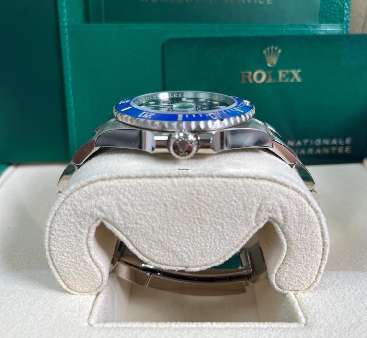 Rolex Submariner Date Oyster Perpetual 41mm 18k White Gold Black Dial Ceramic Blue Bezel 126619lb