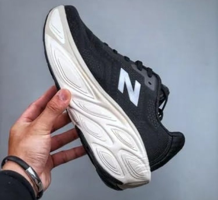 Newbalace Fresh Foam X More Evoz V5 Black White Running Shoes