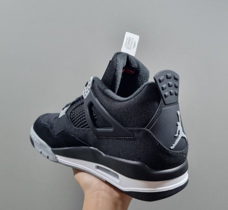 Air Jordan 4 Retro Se Black Canvas