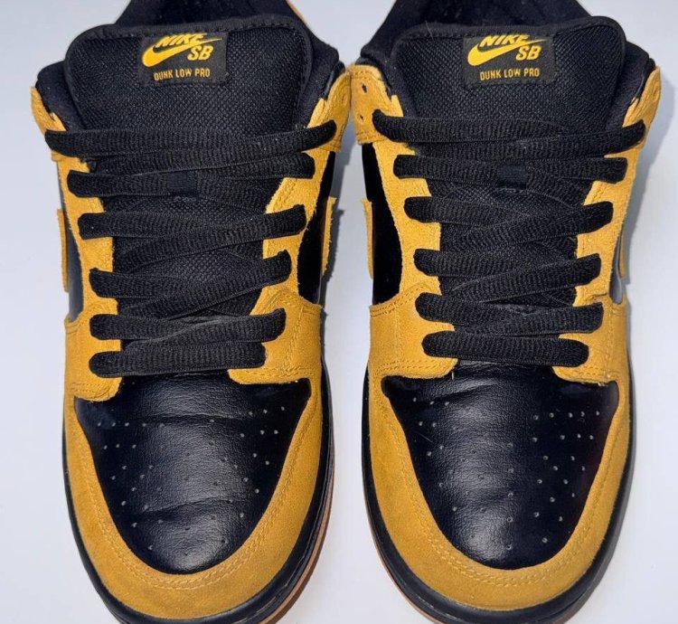 Super Rare Nike Dunk Sb Low Lova Vintage