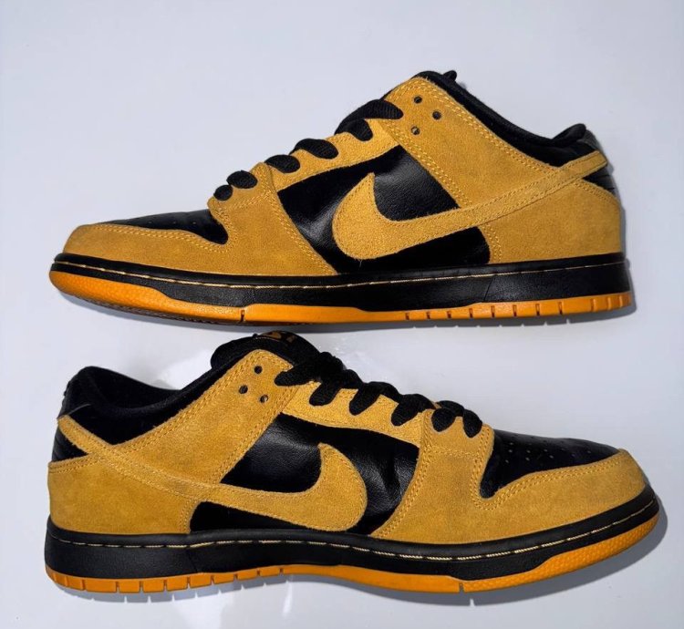 Super Rare Nike Dunk Sb Low Lova Vintage