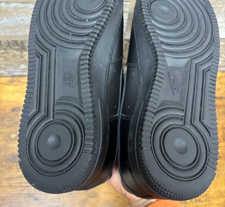 Supreme Air Force 1 Black Size 11