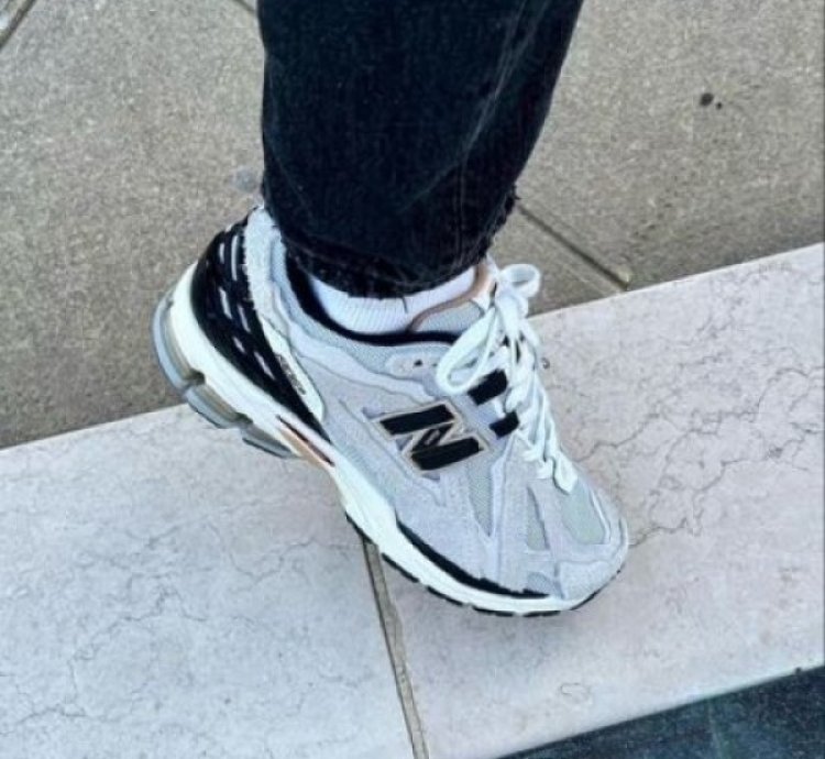 Newbalance 1906d Grey Gold Running Shoes