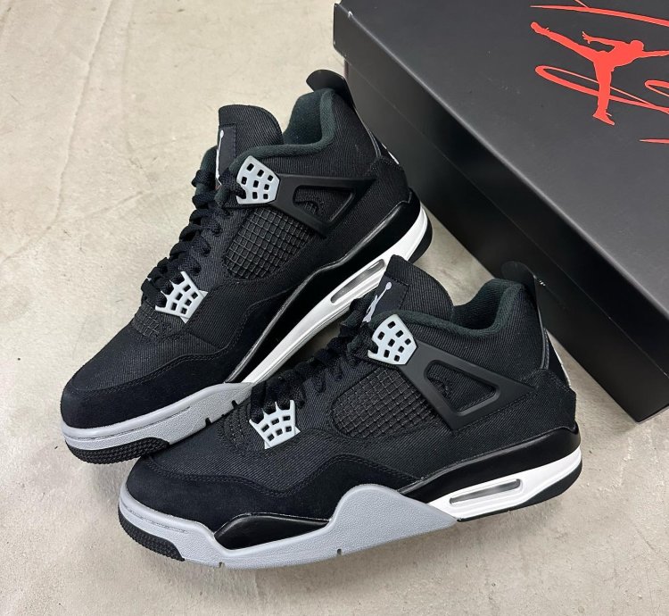 Air Jordan 4 Retro Se Black Canvas