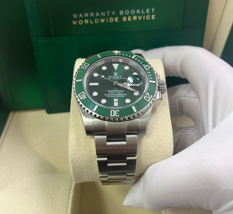 Rolex Submariner Date Stainless Steel The Hulk Green Dial 116610lv New Rolex Green Card
