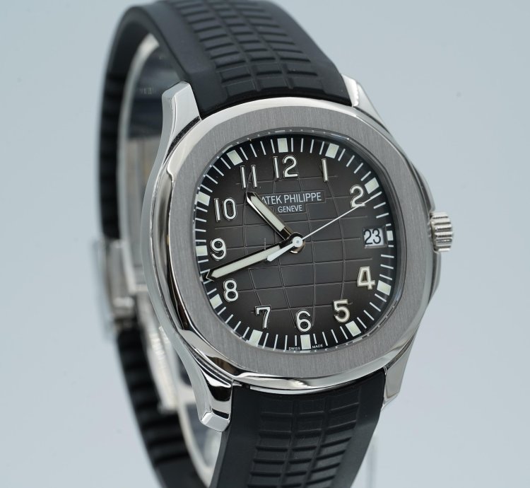 Patek Philippe Aquanaut 5167a Stainless Steel Black Dial Bracelet And Rubber
