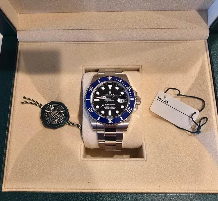 Rolex Submariner Date This Is An Unworn Cookie Monster With All Warranty Cards