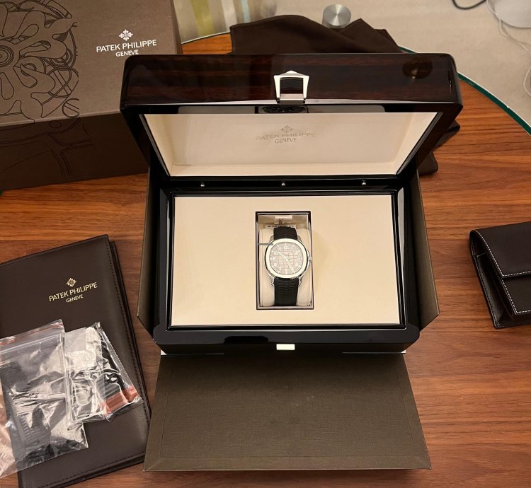 Patek Philippe Aquanaut 5167a-001