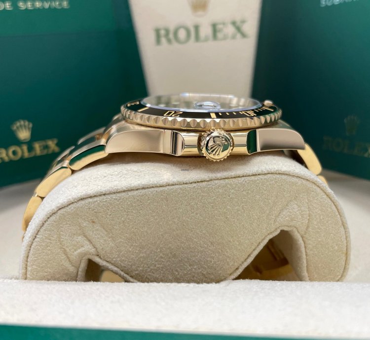 Rolex Submariner Date Unworn Submariner Date 41mm 126618ln Yellow Gold Black Bezel Black Dial