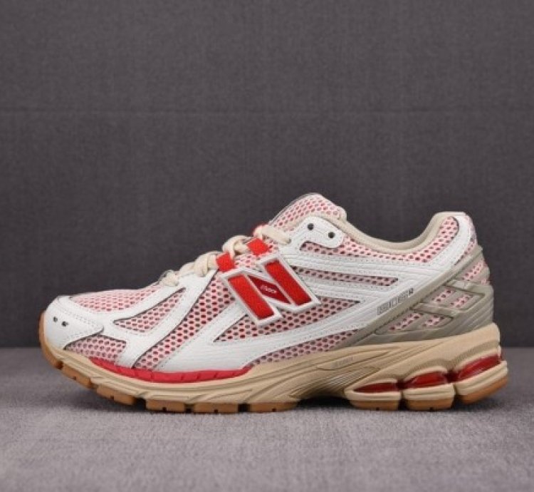 Newbalance 1906r Sea Salt True Red Sneakers