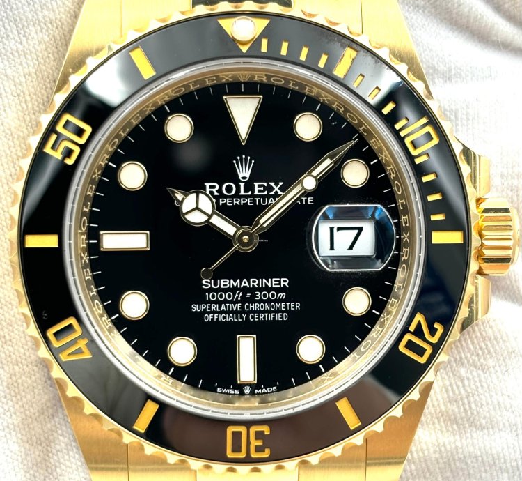 Rolex Submariner Date Unworn Submariner Date 41mm Black Dial Yellow Gold 126618ln Box Papers 2024