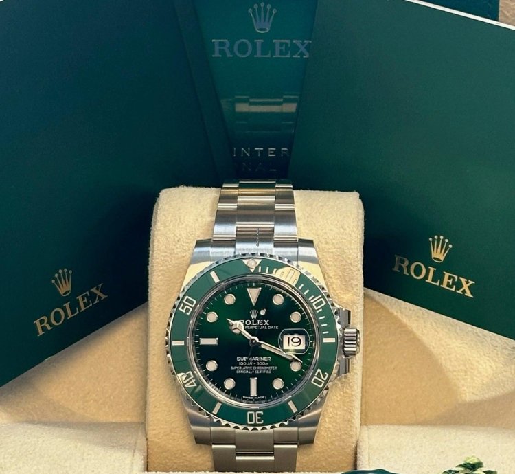 Rolex Submariner Date Unworn Submariner Hulk 116610lv
