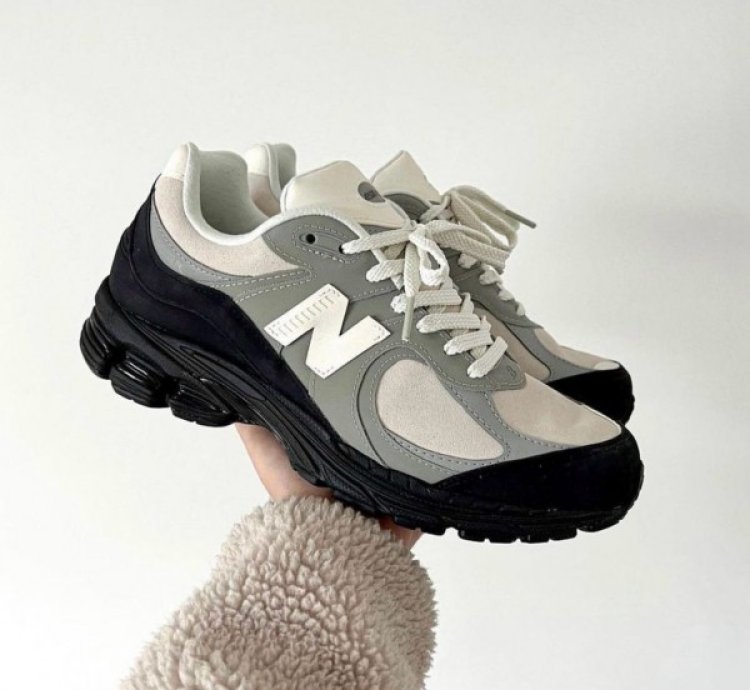 Newbalance 2002r The Basement Black Grey Running Shoes