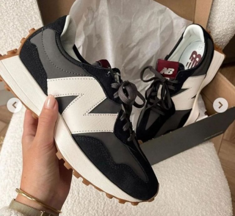 Newbalance 327 Black Sneakers
