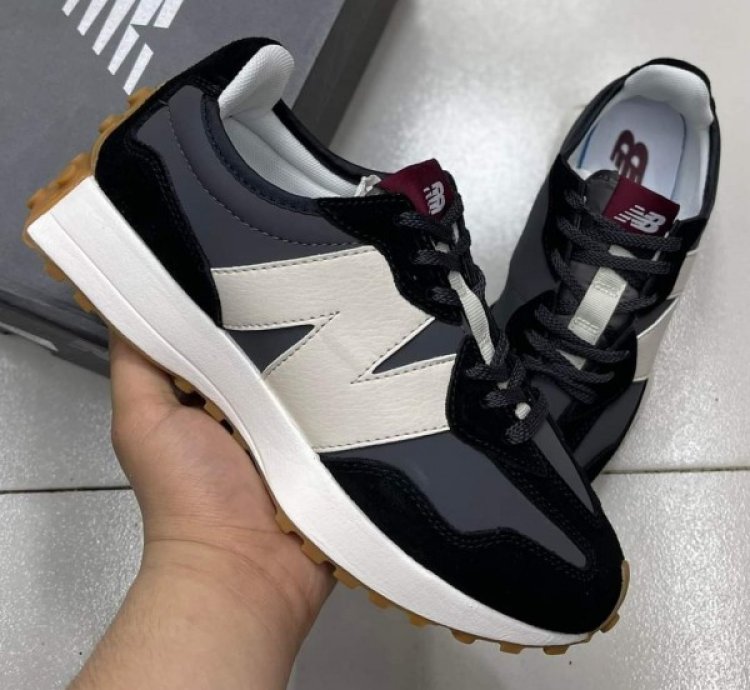 Newbalance 327 Black Sneakers