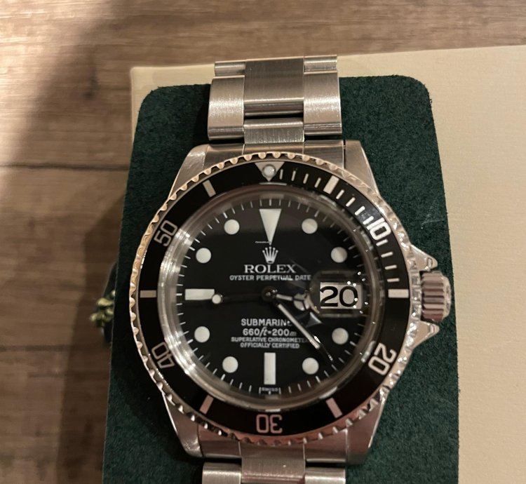 Rolex Submariner Date Vis Et Garantie Avec Facture