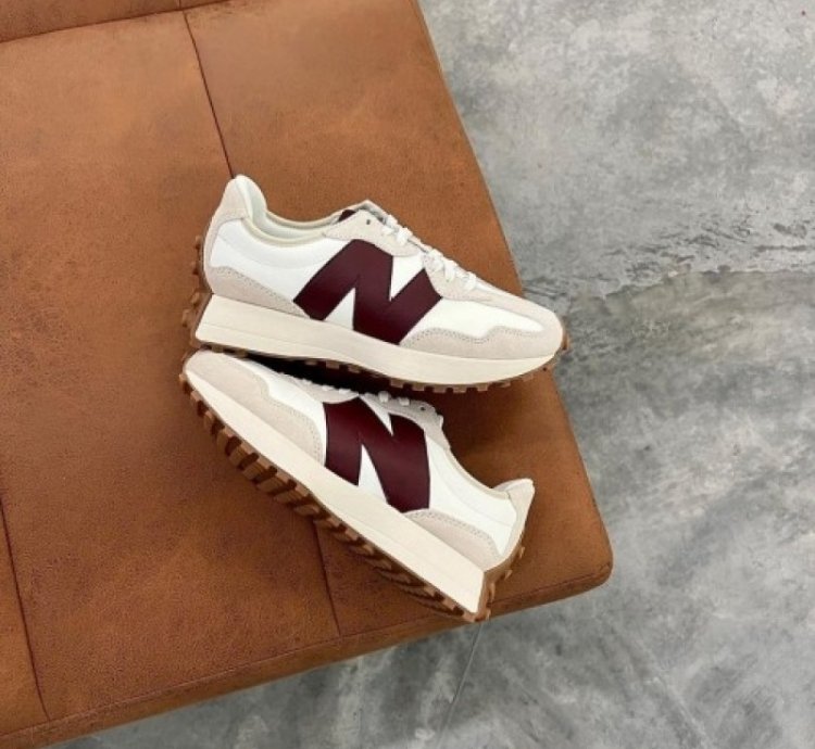 Newbalance 327 Burgundy Running Shoes