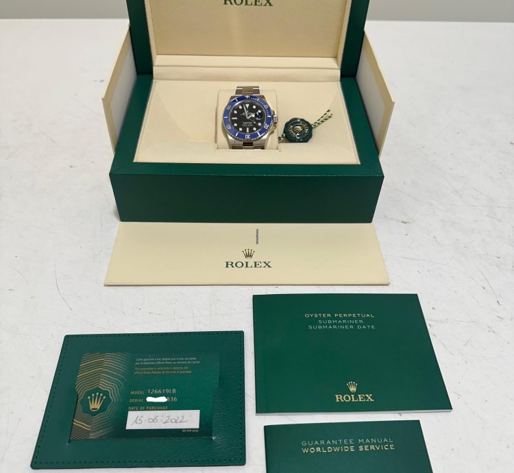 Rolex Submariner Date White Gold