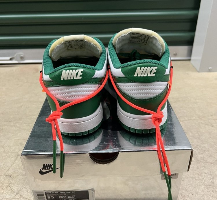 Nike Dunk Low Off-white Michigan State Size 9 5