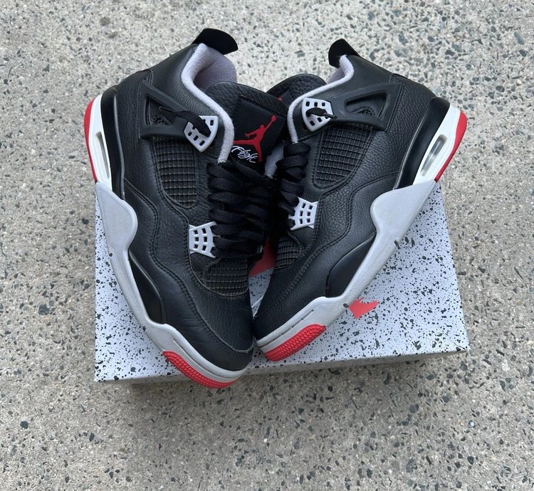 Air Jordan 4 Retro Bred