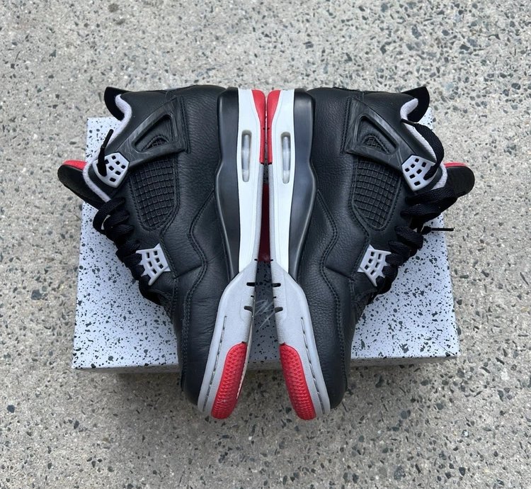 Air Jordan 4 Retro Bred