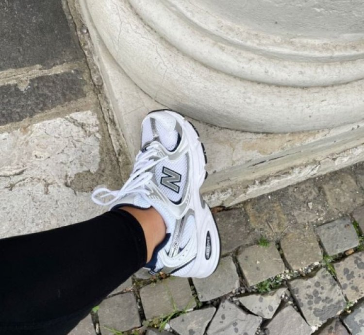 Newbalance 530 White Navy Running Shoes
