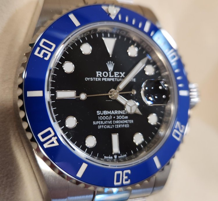Rolex Submariner Date White Gold New Unworn 2022