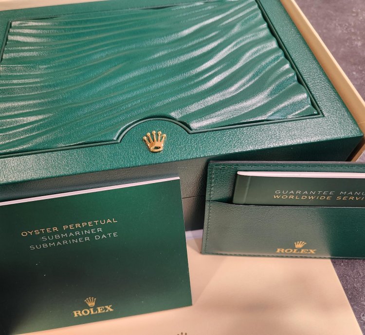 Rolex Submariner Date White Gold New Unworn 2022