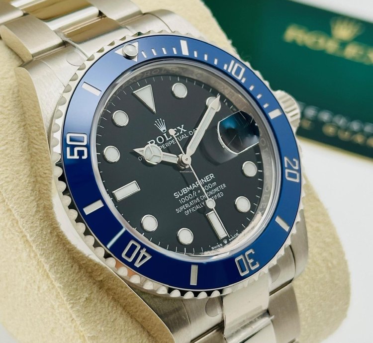 Rolex Submariner Date White Gold Submariner Date 126619lb Blue Bezel