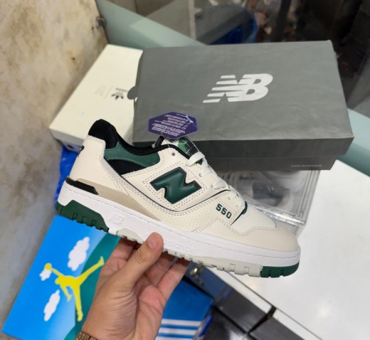 Newbalance 550 Pine Green Sneakers