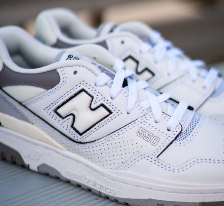 Newbalance 550 Salt And Pepper Running Shoes