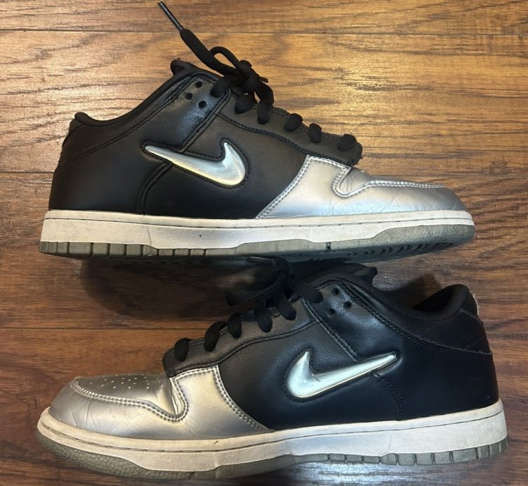 Supreme Dunks