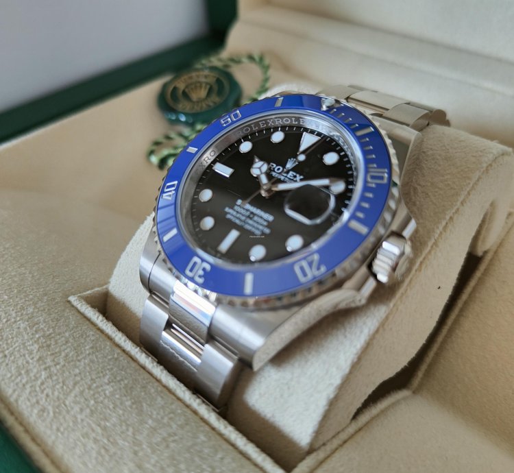 Rolex Submariner Date White Gold Unworn Full Set 2022 Official Rolex Warranty