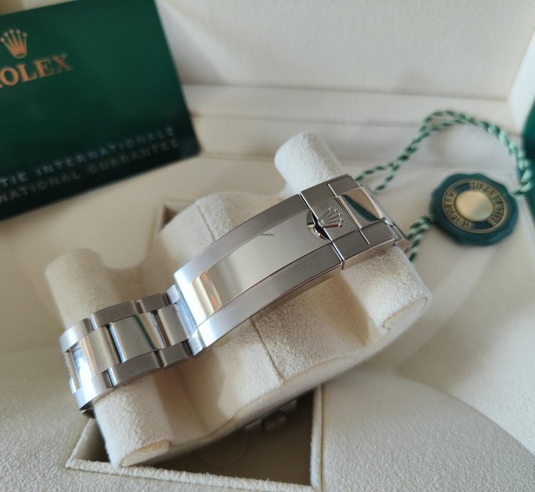 Rolex Submariner Date White Gold Unworn Full Set 2022 Official Rolex Warranty