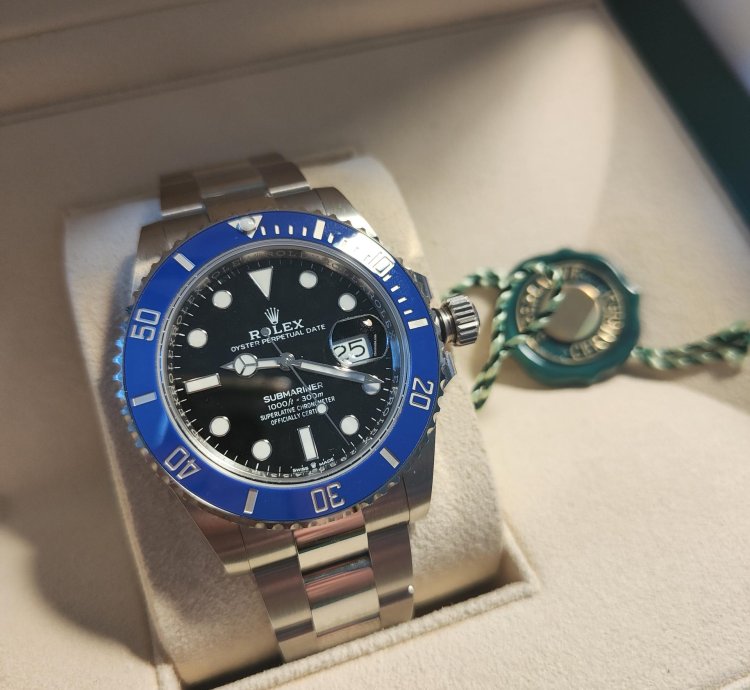 Rolex Submariner Date White Gold Unworn Full Set 2022 Official Rolex Warranty