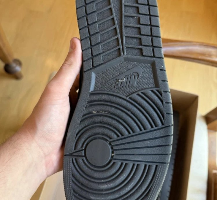 Air Jordan 1 Retro Low Og Sp Travis Scott Black Phantom