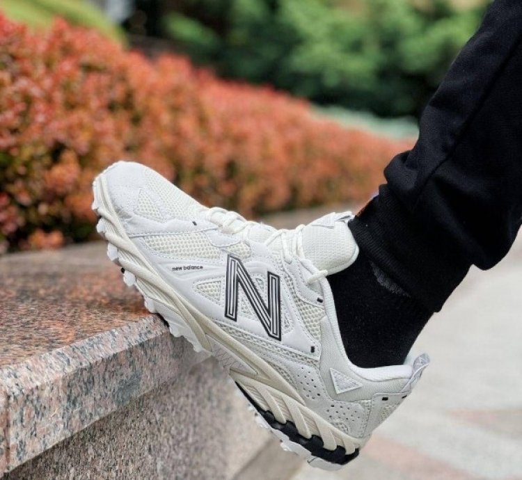 Newbalance 610 Nimbus Cloud White Sneakers