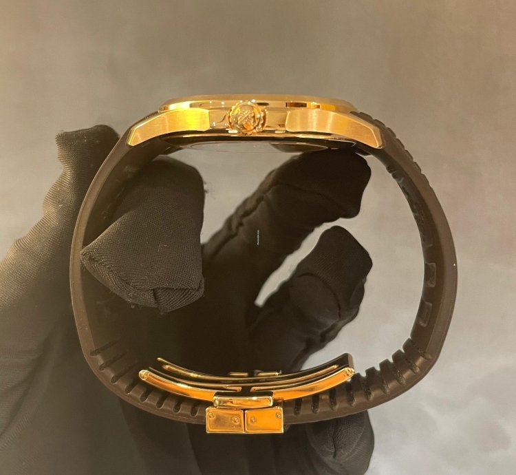 Patek Philippe Aquanaut 5167r-001 Automatic 2019 Rose Gold Very Good