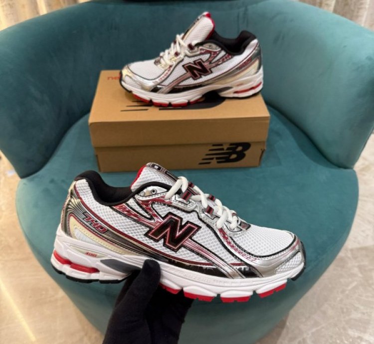 Newbalance 740 Silver Red Sneakers