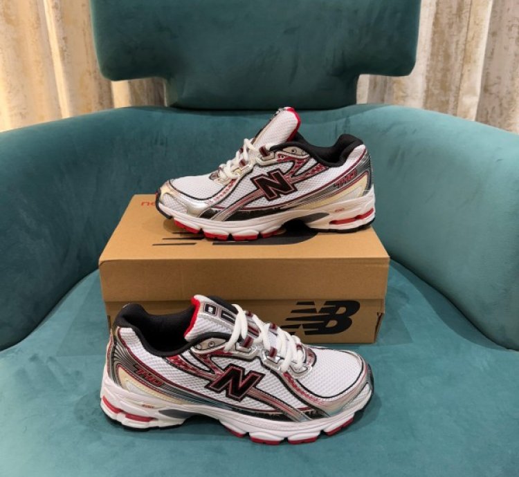 Newbalance 740 Silver Red Sneakers