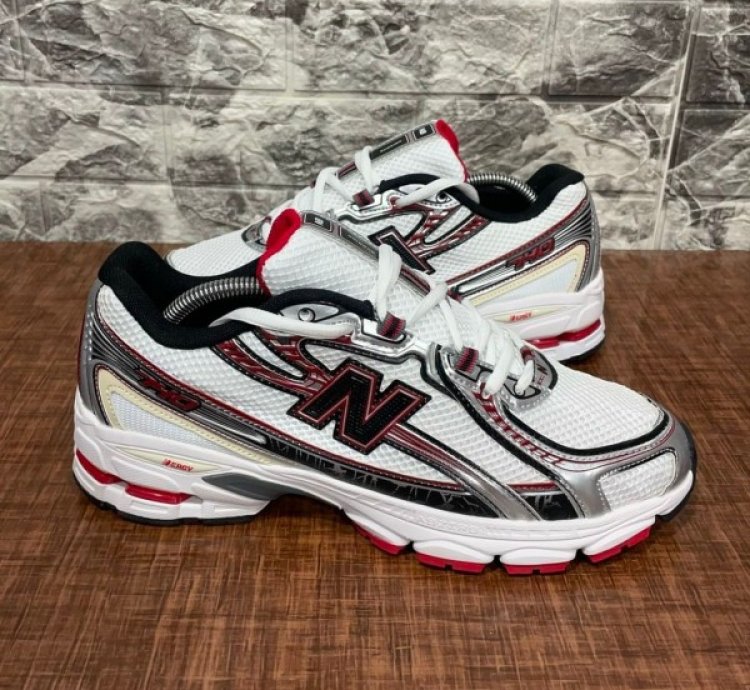 Newbalance 740 Silver Red Sneakers