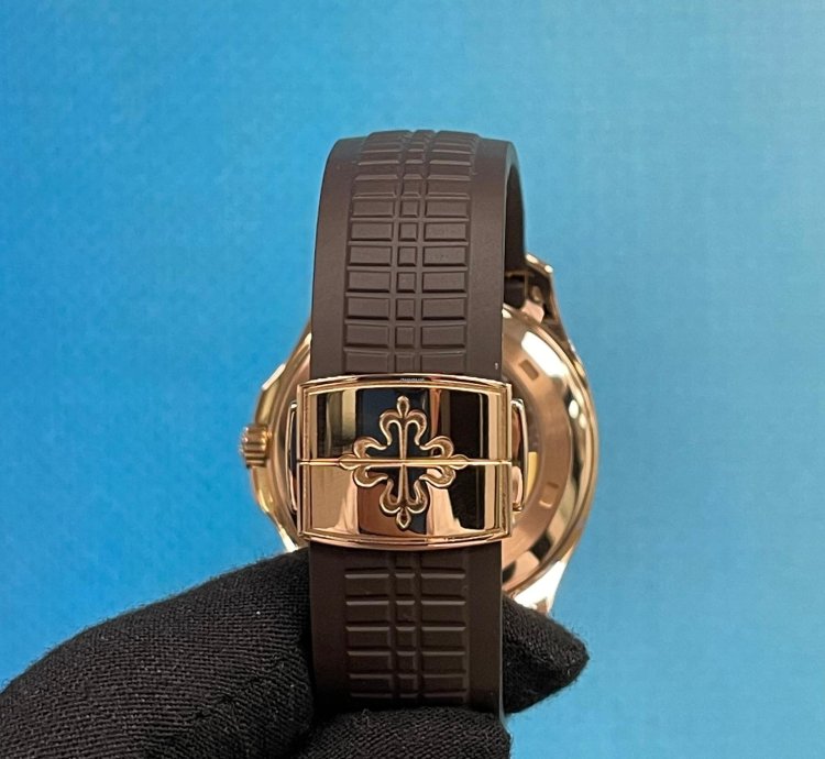 Patek Philippe Aquanaut 5167r-001 Rose Gold Aquanaut