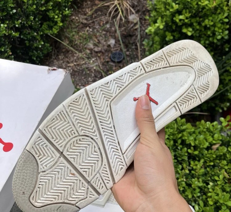 Air Jordan 4 Retro White Oreo