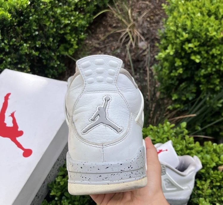 Air Jordan 4 Retro White Oreo