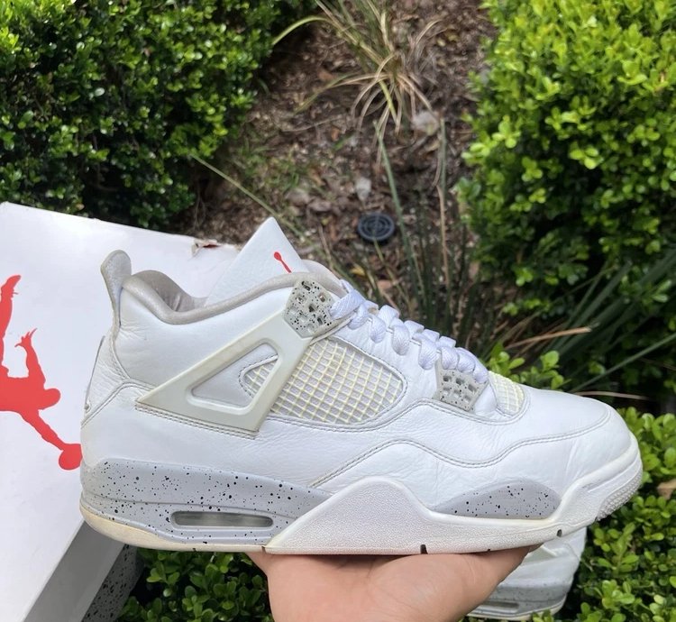 Air Jordan 4 Retro White Oreo